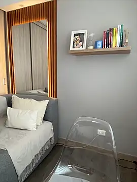 FridaKlein online show from 03.12.25