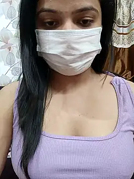 Myloveurvi online show from 02.28.25