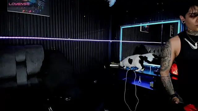 ZhoeStrong online show from 05.04.26