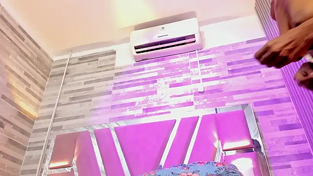 ebony march online show from 11.22.25