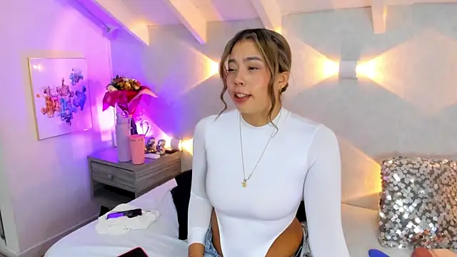 Martina Miiller online show from 03.16.26