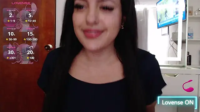 Snapshot of marianaboss29 chatting on 02.06.25 marianaboss29 online show from 02.06.25