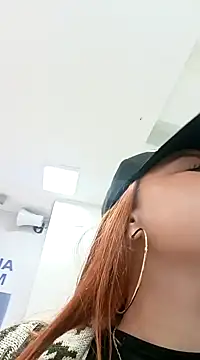 Snapshot of aurora_sky11 chatting on 01.10.25 aurora sky11 online show from 01.10.25