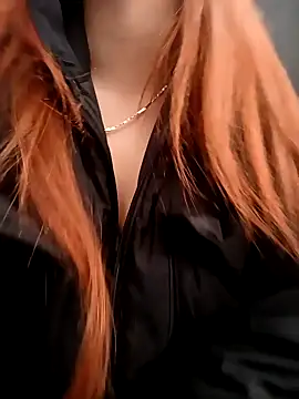 Snapshot of aurora_sky11 chatting on 02.18.25 aurora sky11 online show from 02.18.25