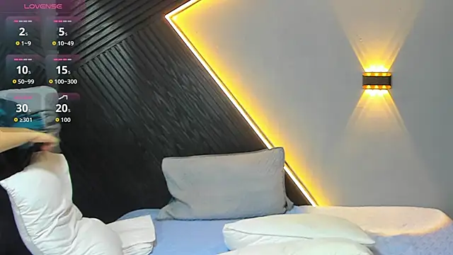 Laia and Aloby online show from 03.16.26