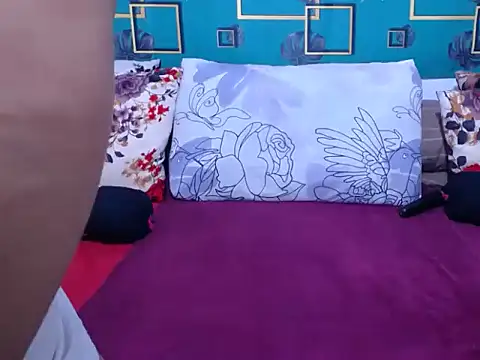 Snapshot of JennyFawX_ chatting on 11.19.25 JennyFawX online show from 11.19.25