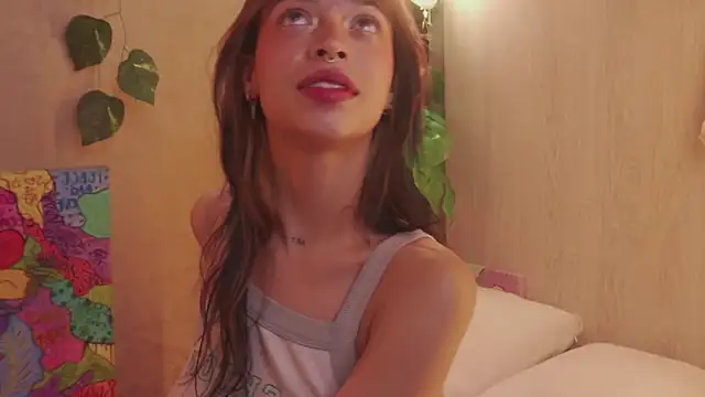 Snapshot of Kitty_arts chatting on 01.26.25 Kitty arts online show from 01.26.25