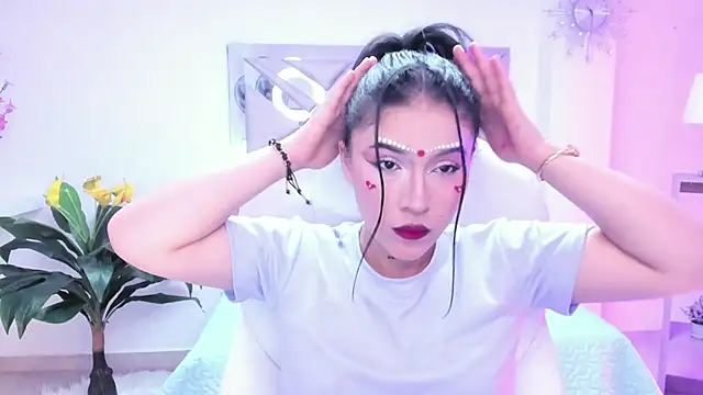 kendaall jenner  online show from 01.30.25