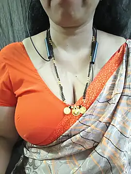 Snapshot of bhuvana555 chatting on 05.17.26 bhuvana555 online show from 05.17.26