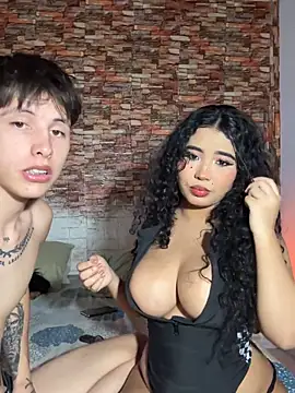 Snapshot of G_Poseidon_y_Cloe chatting on 10.17.25 G Poseidon y Cloe online show from 10.17.25