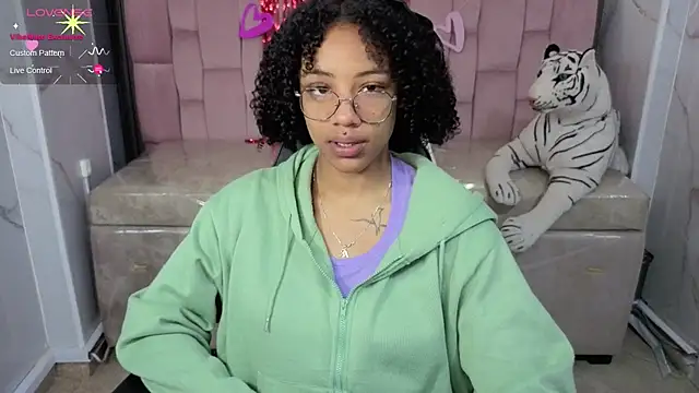 Violeth b online show from 02.26.26