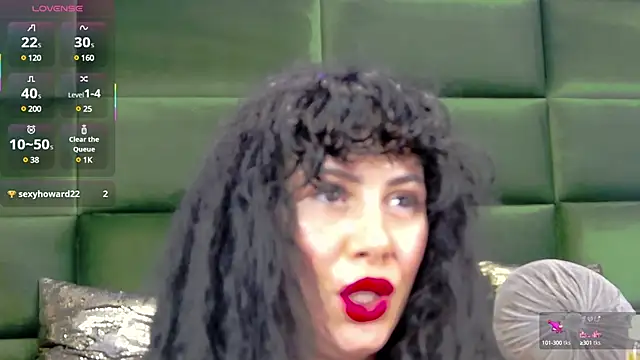 Snapshot of SelenSummer chatting on 02.26.25 SelenSummer online show from 02.26.25