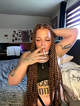 Snapshot of elina_may chatting on 09.19.25 elina may online show from 09.19.25