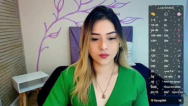 Snapshot of DahliaMoore chatting on 12.03.24 DahliaMoore online show from 12.03.24