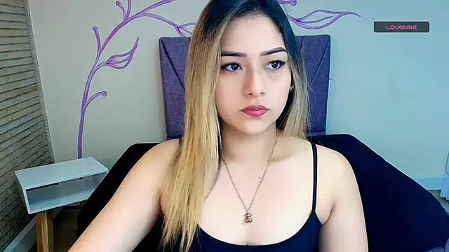 Snapshot of DahliaMoore chatting on 12.05.24 DahliaMoore online show from 12.05.24