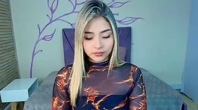 Snapshot of DahliaMoore chatting on 02.03.25 DahliaMoore online show from 02.03.25