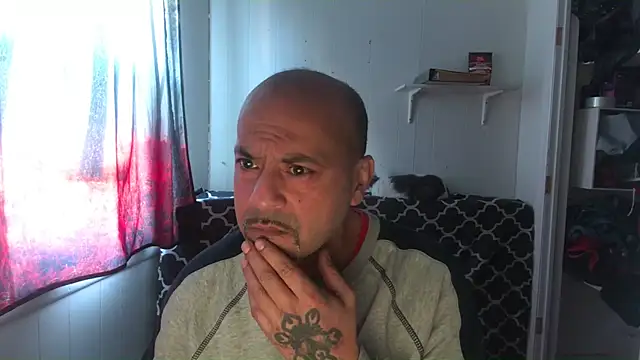 Snapshot of RickStone51 chatting on 12.12.24 RickStone51 online show from 12.12.24