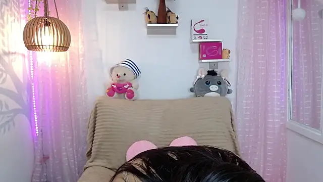 Alison Wiley online show from 01.15.26