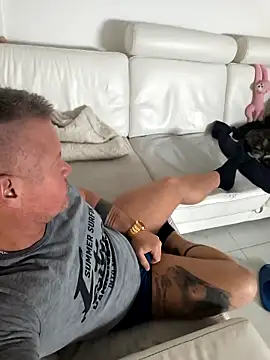 Snapshot of swingr chatting on 01.07.26 swingr online show from 01.07.26