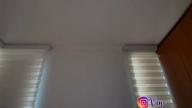 venusleroy  online show from 11.23.25