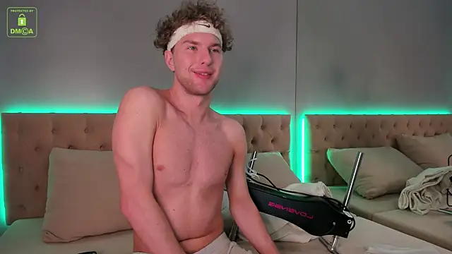 Snapshot of Tony_Talorr chatting on 09.17.25 Tony Talorr online show from 09.17.25