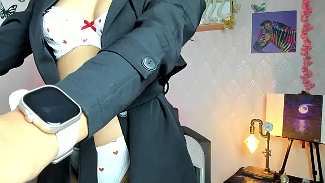 Alaia Love77 online show from 09.17.25