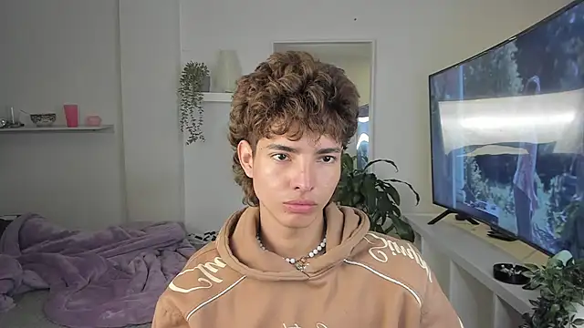 Snapshot of santy-kitty chatting on 11.22.25 santy-kitty online show from 11.22.25