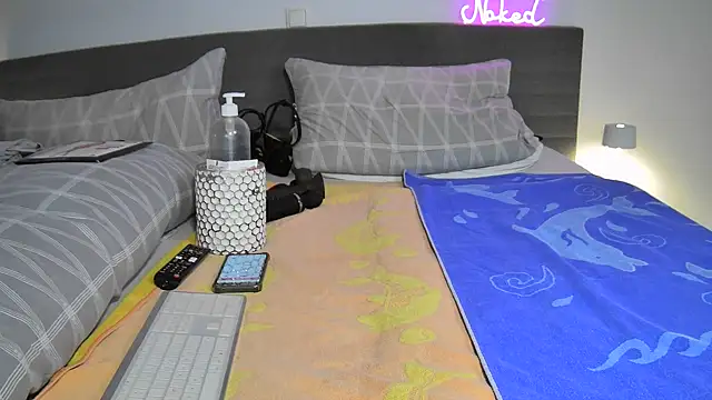 Sissy-Bee online show from 11.09.25