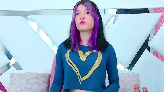 AlliciaKim online show from 01.26.25