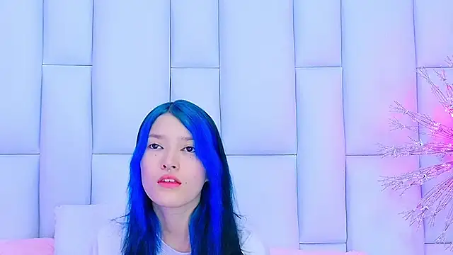 AlliciaKim online show from 03.07.25