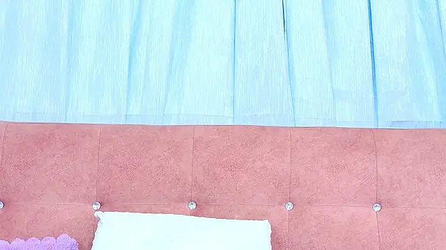 AlliciaKim online show from 12.01.25