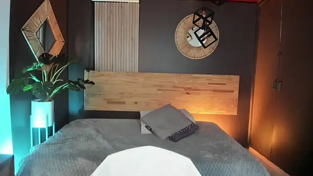 Annaa rosee online show from 04.25.26
