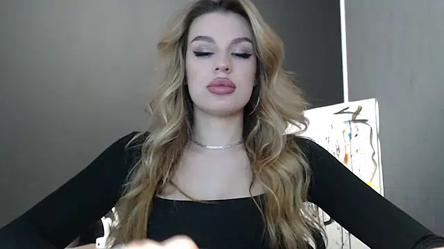 Snapshot of Your_Jessy chatting on 11.06.25 Your Jessy online show from 11.06.25