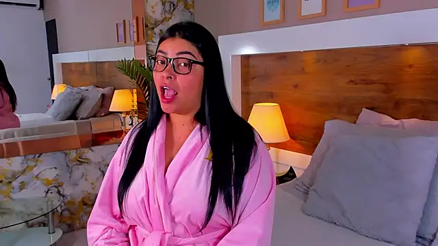 EmaBakker online show from 10.23.25