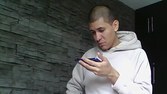 Sexylatin64 online show from 06.10.26
