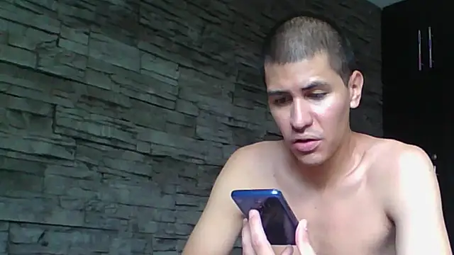 Sexylatin64 online show from 06.17.26