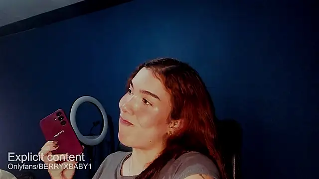 Snapshot of berryxbaby chatting on 04.03.26 berryxbaby online show from 04.03.26