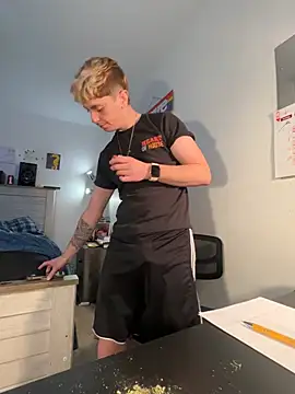 Snapshot of twentywithafelonyy chatting on 02.22.25 twentywithafelonyy online show from 02.22.25