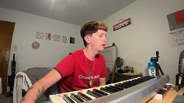 Snapshot of twentywithafelonyy chatting on 09.29.25 twentywithafelonyy online show from 09.29.25