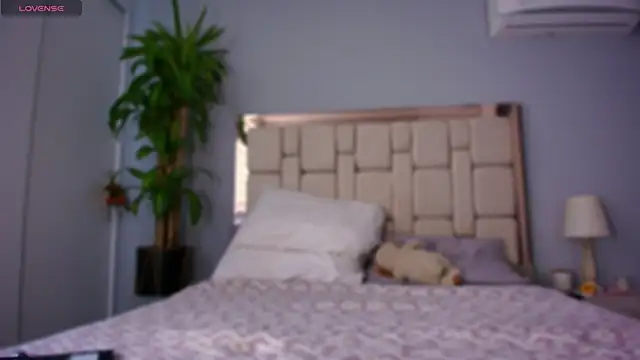 Snapshot of auroracaruso11 chatting on 01.09.25 auroracaruso11 online show from 01.09.25