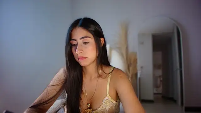 auroracaruso11 online show from 11.06.25