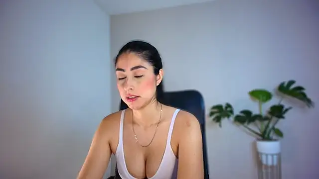 auroracaruso11 online show from 02.09.26