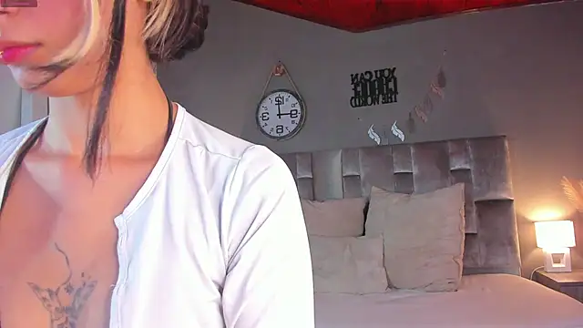 ParisFox  online show from 02.10.25