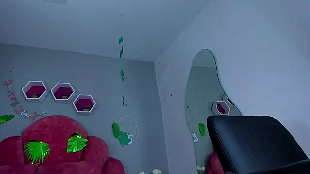 ParisFox  online show from 03.15.25