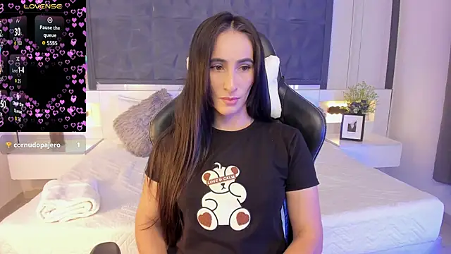 Snapshot of SaraGomez1 chatting on 01.12.26 SaraGomez1 online show from 01.12.26