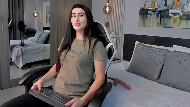 SaraGomez1 online show from 07.16.26