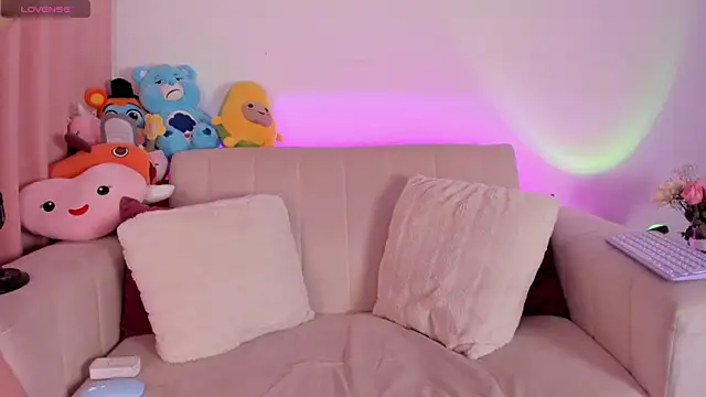 Snapshot of DAKOTA_LOVEE chatting on 02.22.25 DAKOTA LOVEE online show from 02.22.25