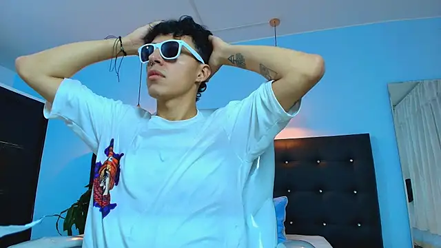 Lobo 17  online show from 03.05.25