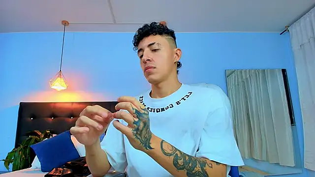 Lobo 17  online show from 03.22.25