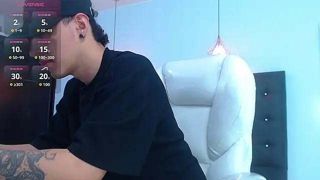 Lobo 17  online show from 10.04.25